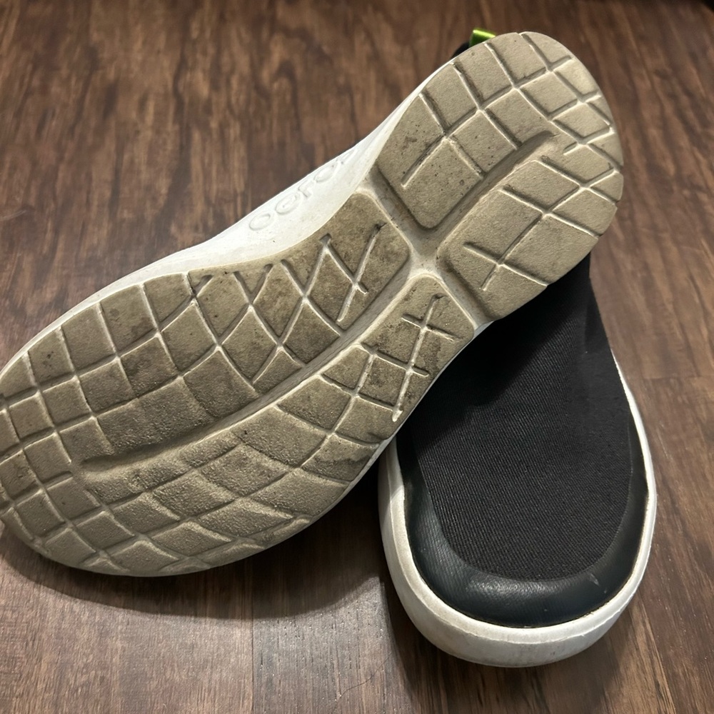 OOFOS Women’s Taupe & Black Slip-On Sneakers - Picture 10 of 10